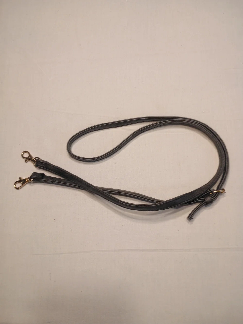 #3019 Kenneth Cole Reaction Black Pebbled Leather Crossbody Bag